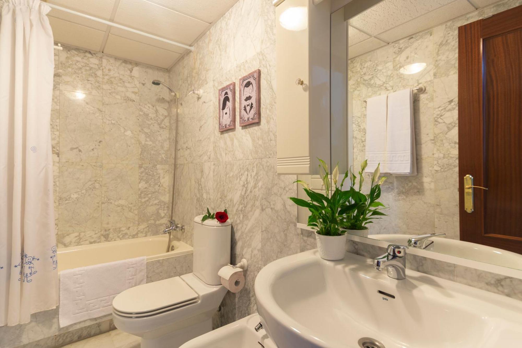Apartamento Adultos Centro N V 1 Free Parking Granada Eksteriør billede